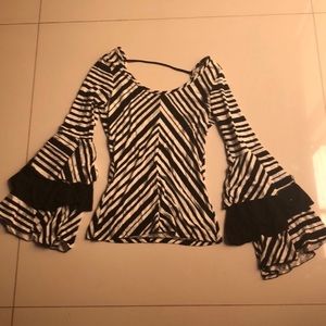 Gorgeous Bell Sleeved Fitted Top